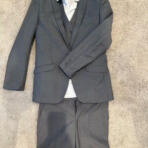 Gray Modern Tailored Suits for Youth male size 14